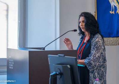 Attrice Alessandra Giardina legge brani Anna Prouse ospite Uniurb Foto Lula Merlo