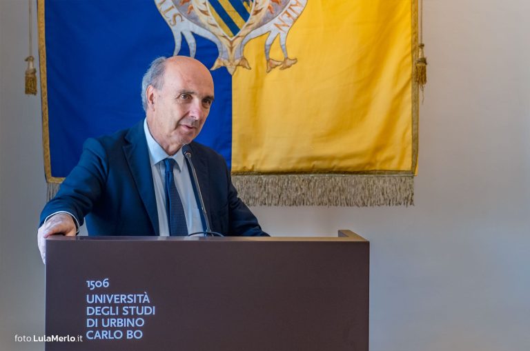 Rettore Giorgio Calcagnini Anna Prouse ospite Uniurb Foto Lula Merlo