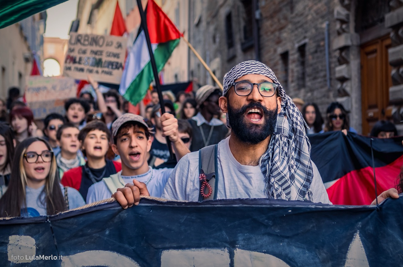 Manifestazione pro-palestina a Urbino