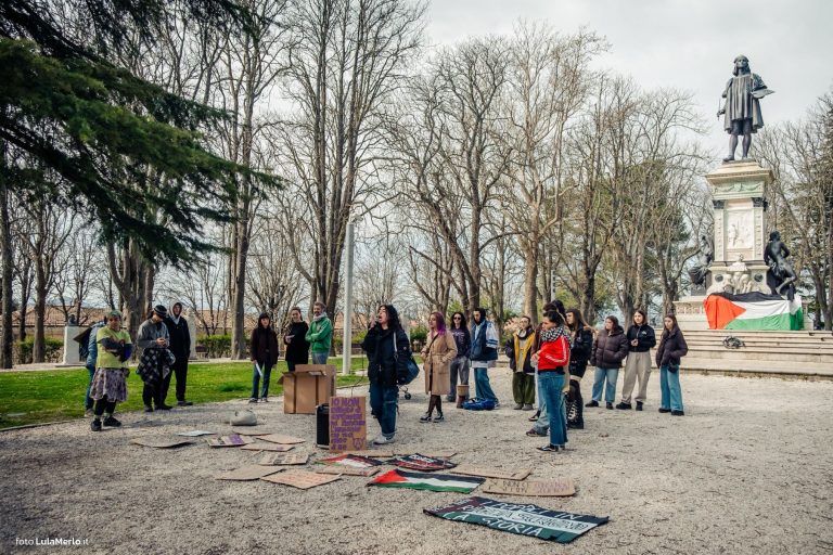 Corteo transfemminista Urbino 8 marzo | Foto Lula Merlo