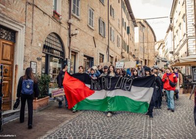 Corteo transfemminista Urbino 8 marzo | Foto Lula Merlo