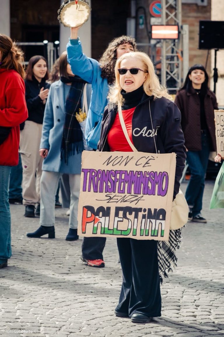 Corteo transfemminista Urbino 8 marzo | Foto Lula Merlo
