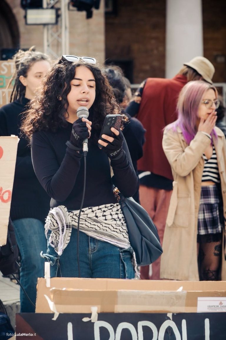 Corteo transfemminista Urbino 8 marzo | Foto Lula Merlo