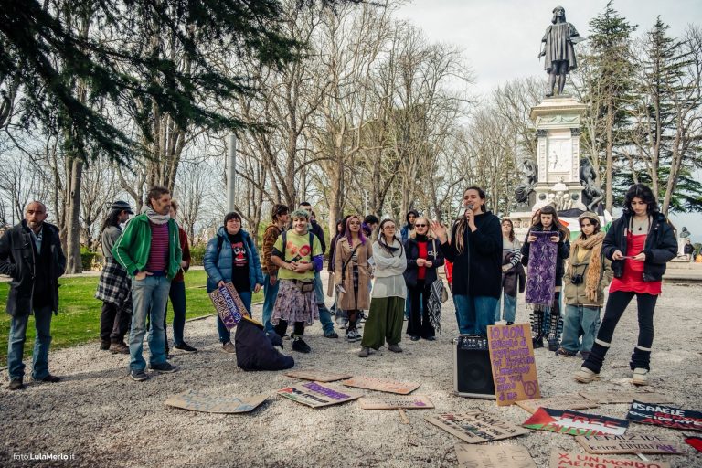 Corteo transfemminista Urbino 8 marzo | Foto Lula Merlo