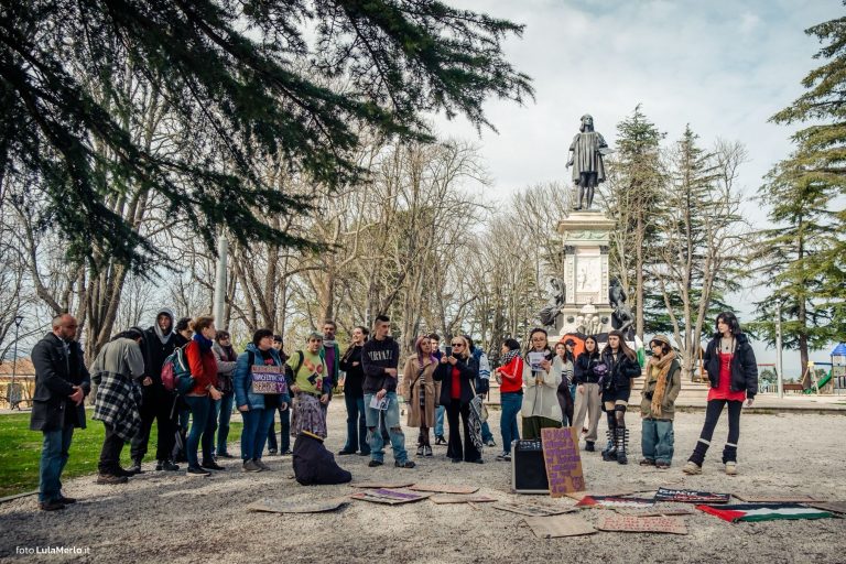 Corteo transfemminista Urbino 8 marzo | Foto Lula Merlo