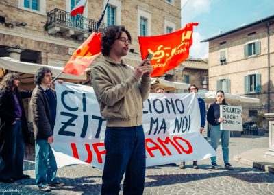 manifestazione udu urbino contro dl sicurezza