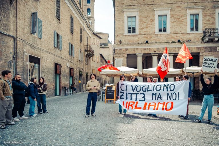 manifestazione udu urbino contro dl sicurezza