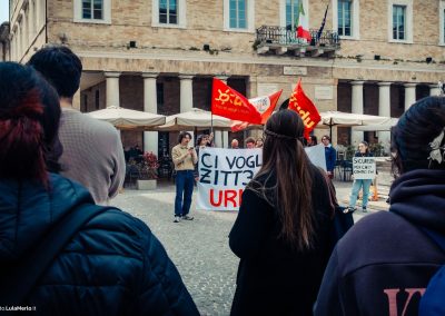 manifestazione udu urbino contro dl sicurezza