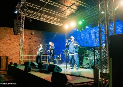 Ida Nielsen bassista live fano jazz, foto Lula Merlo