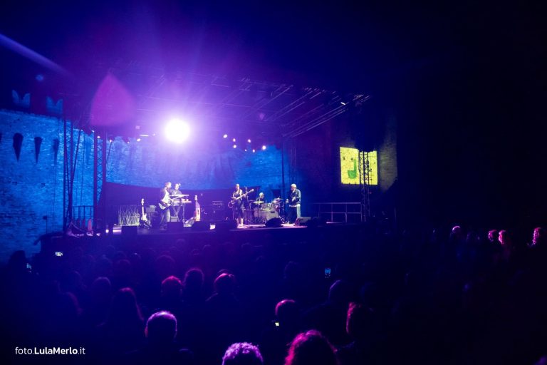 Ida Nielsen bassista live fano jazz, foto Lula Merlo