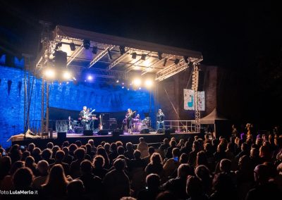 Ida Nielsen bassista live fano jazz, foto Lula Merlo