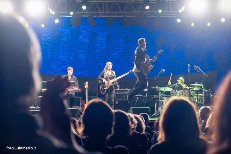 Ida Nielsen bassista live fano jazz, foto Lula Merlo