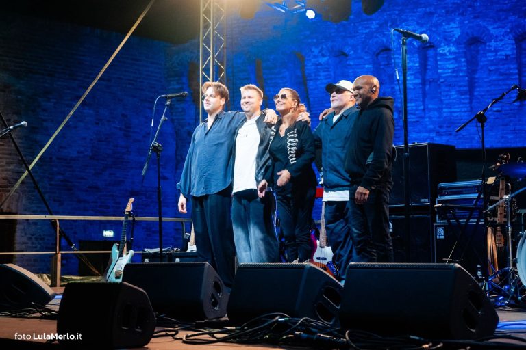 Ida Nielsen bassista live fano jazz, foto Lula Merlo