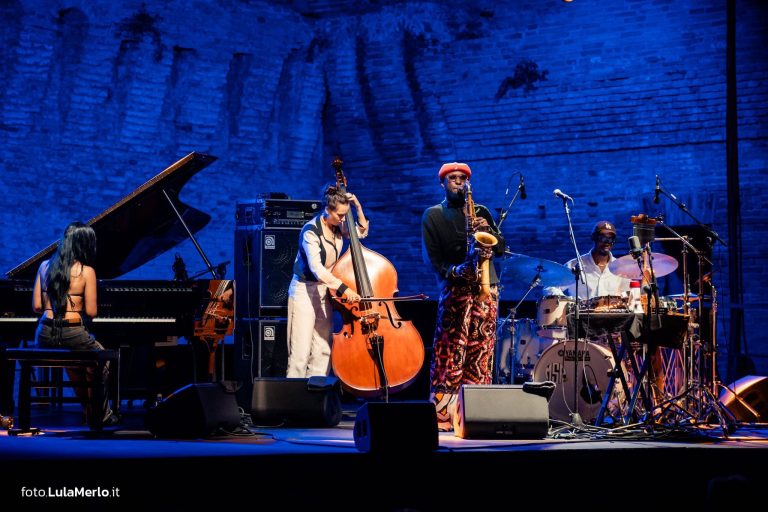 Isaiah Collier Fano Jazz Lula Merlo foto