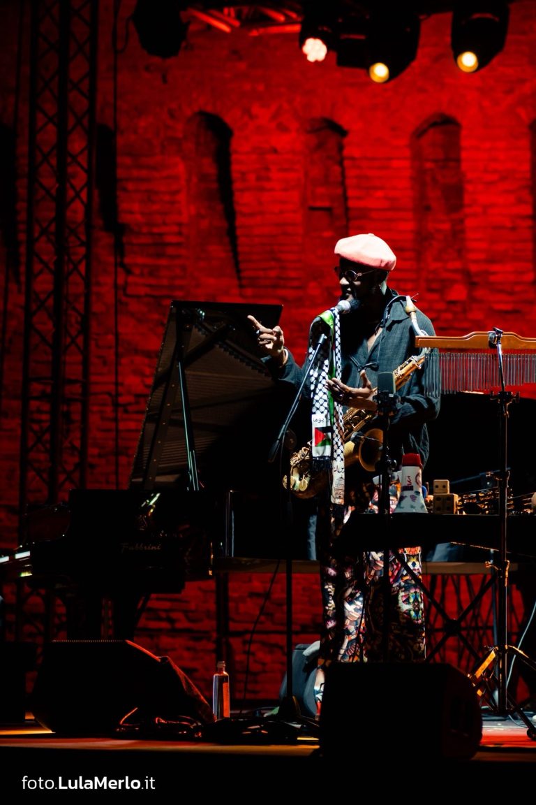 Isaiah Collier Fano Jazz Lula Merlo foto