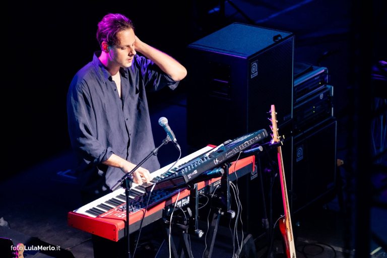 Ida Nielsen bassista live fano jazz, foto Lula Merlo