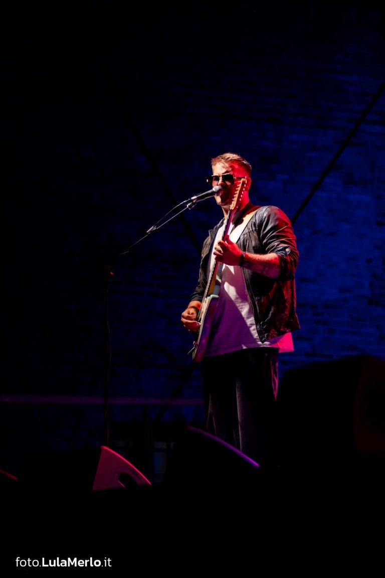 Ida Nielsen bassista live fano jazz, foto Lula Merlo