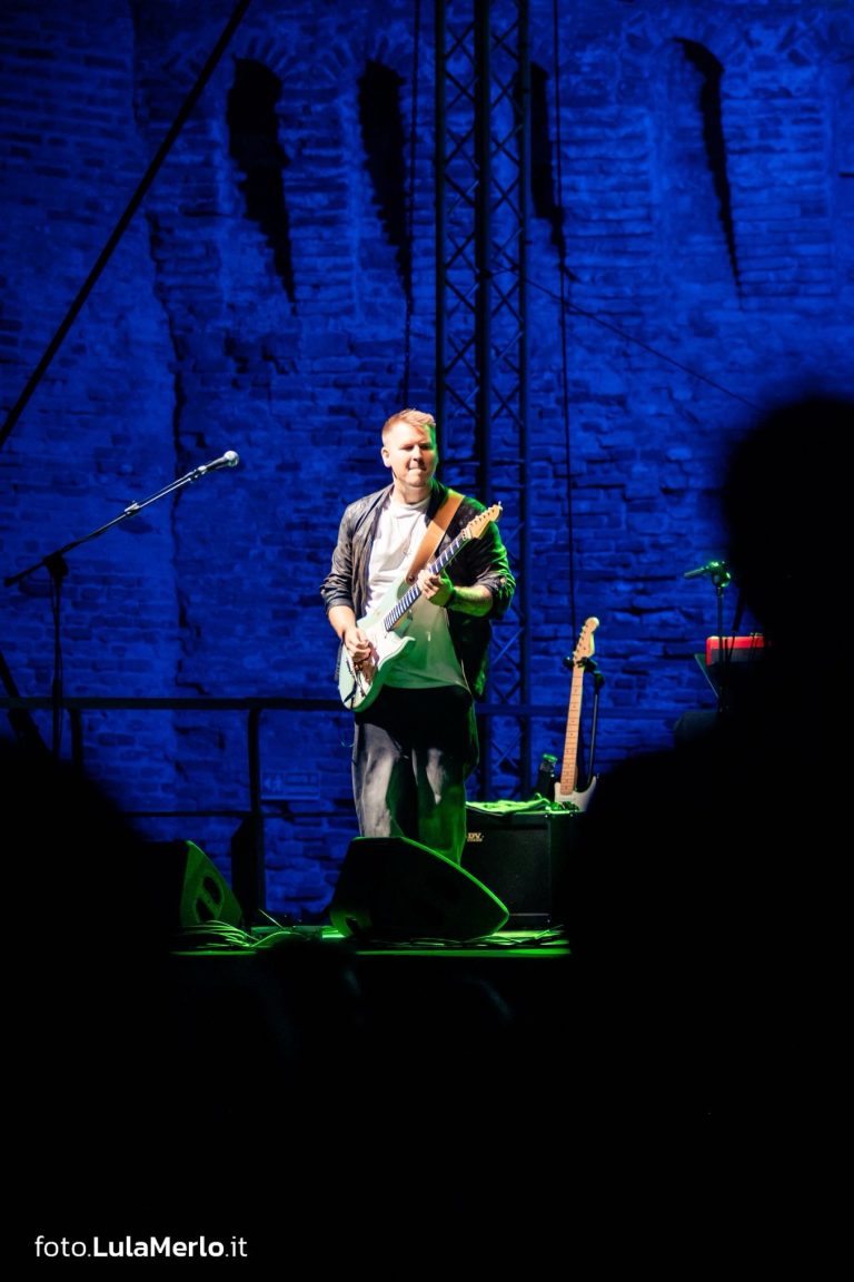 Ida Nielsen bassista live fano jazz, foto Lula Merlo