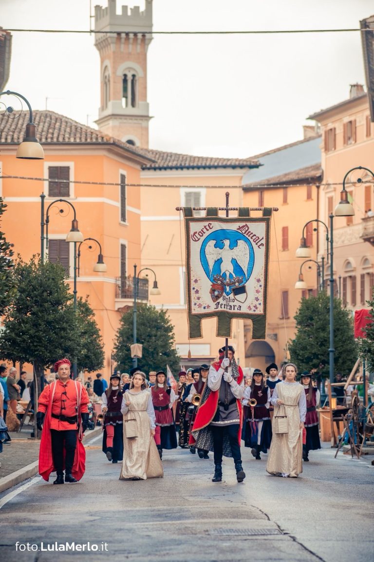 Pergola Medievale corteo storico foto Lula Merlo