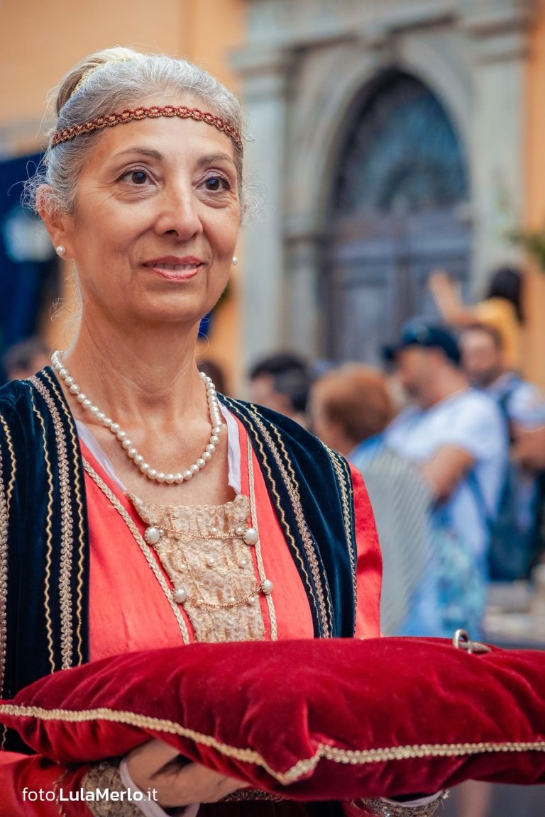 Pergola Medievale corteo storico foto Lula Merlo