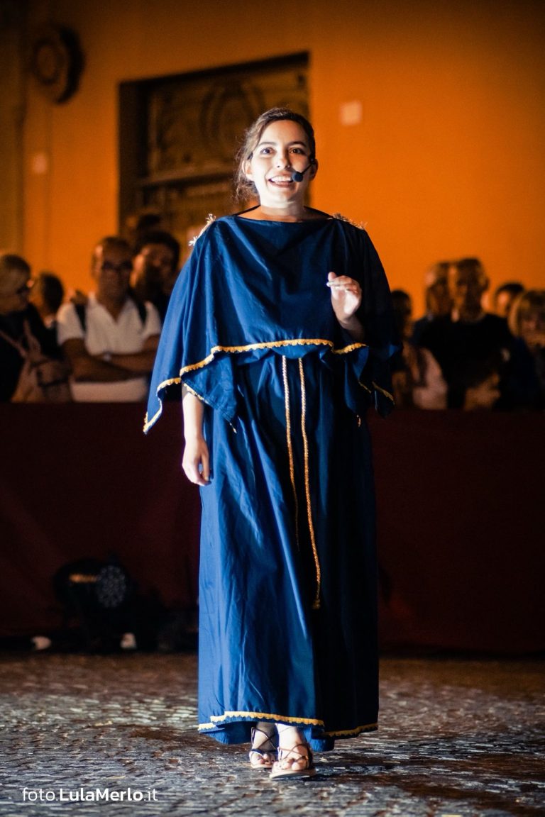 Pandolfaccia sbandieratori spettacolo "Orfeo ed Euridice", foto Lula Merlo