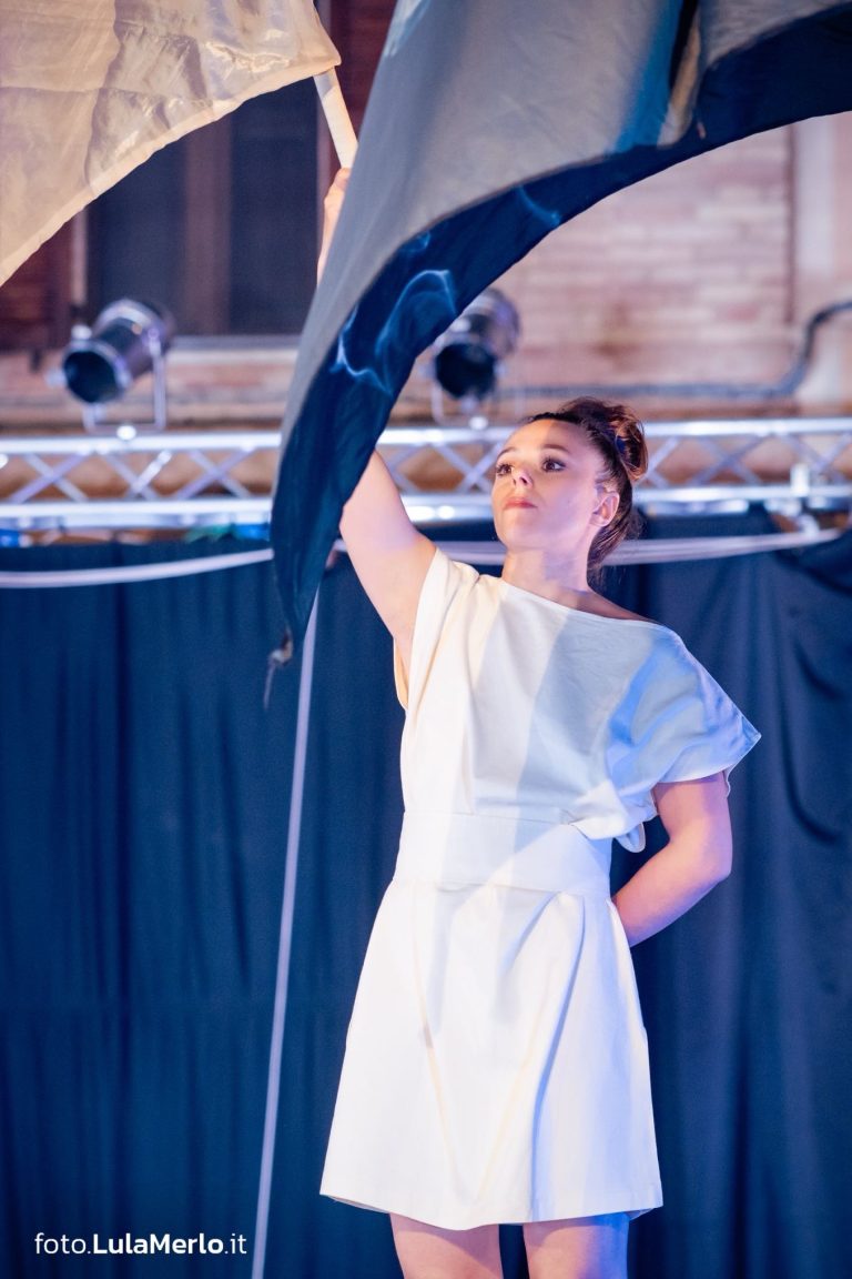 Pandolfaccia sbandieratori spettacolo "Orfeo ed Euridice", foto Lula Merlo