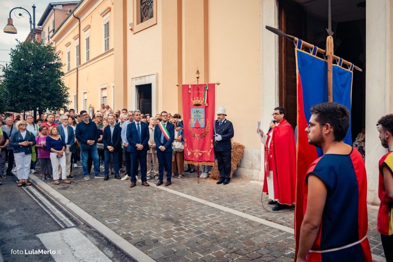 Pergola Medievale corteo storico foto Lula Merlo