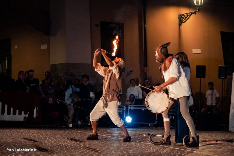 Buffoni di Corte, spettacolo a Pergola Medioevale, foto Lula Merlo