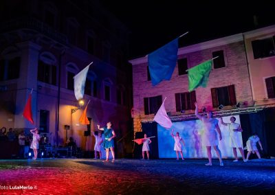 Pandolfaccia sbandieratori spettacolo "Orfeo ed Euridice", foto Lula Merlo