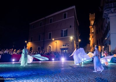 Pandolfaccia sbandieratori spettacolo "Orfeo ed Euridice", foto Lula Merlo