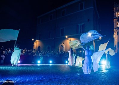 Pandolfaccia sbandieratori spettacolo "Orfeo ed Euridice", foto Lula Merlo