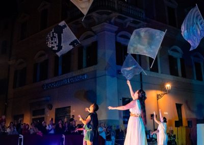 Pandolfaccia sbandieratori spettacolo "Orfeo ed Euridice", foto Lula Merlo