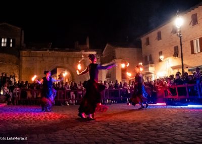 Spettacoli mangiafuoco e danza con fuoco, Malatesta a Fano, foto Lula Merlo