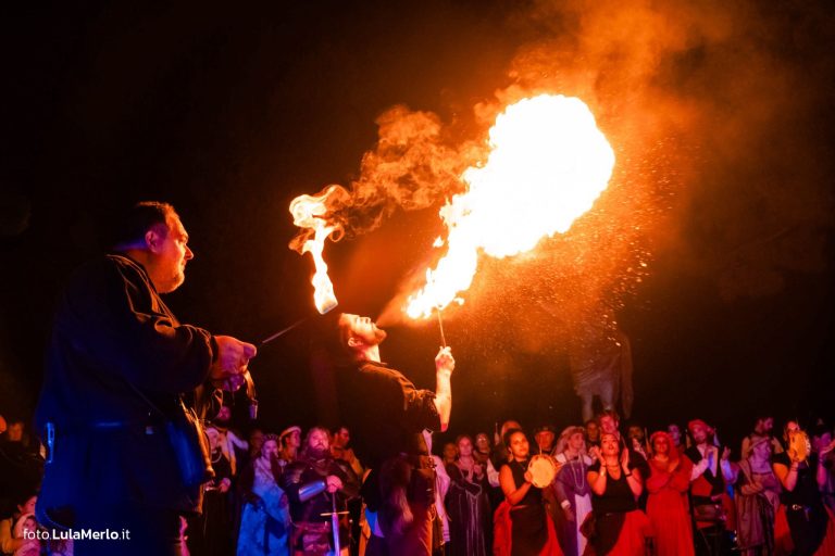 Spettacoli mangiafuoco e danza con fuoco, Malatesta a Fano, foto Lula Merlo