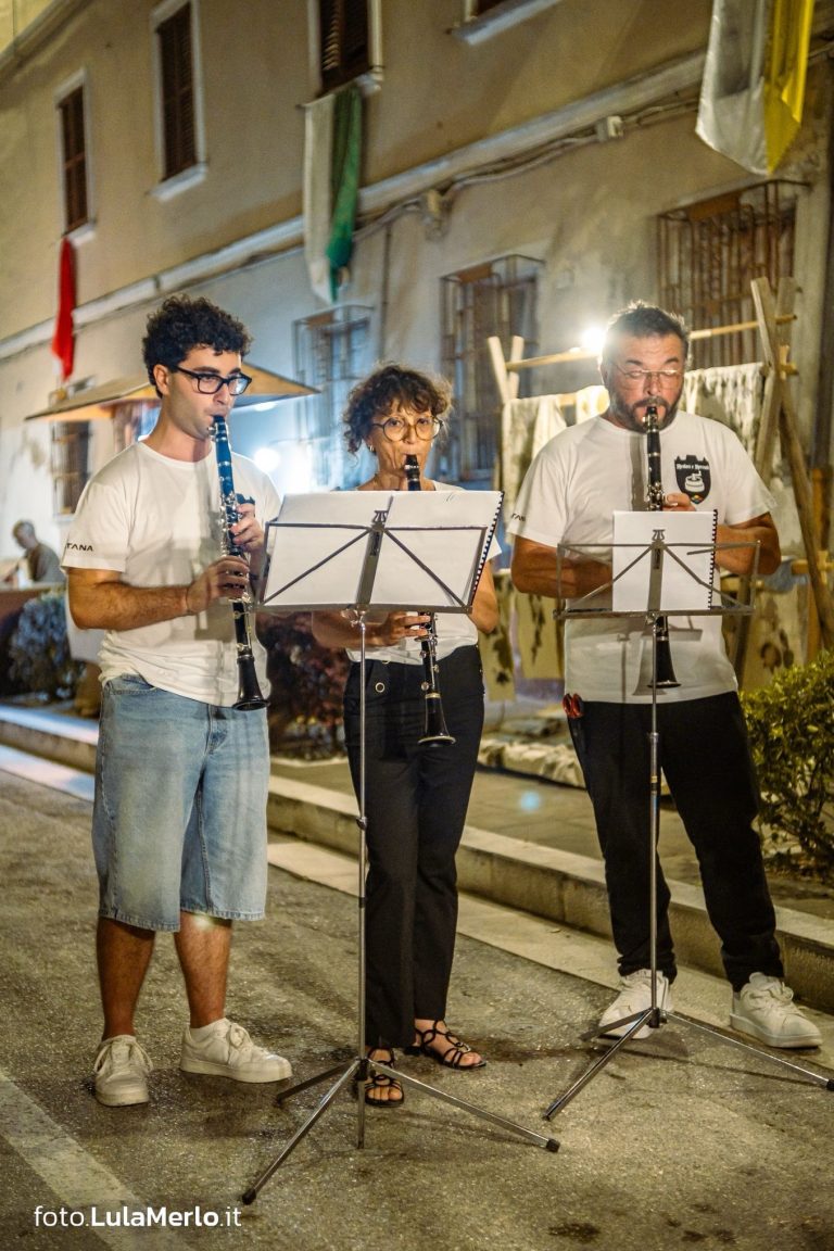 Concerto del gruppo musicale "Mario Tiberini" a Mestieri e Mercanti a San Lorenzo in Campo – foto Lula Merlo
