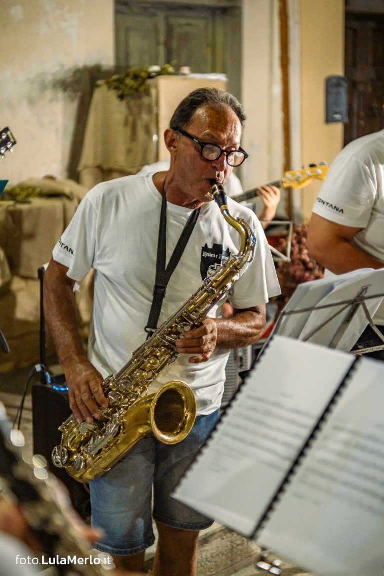 Concerto del gruppo musicale "Mario Tiberini" a Mestieri e Mercanti a San Lorenzo in Campo – foto Lula Merlo