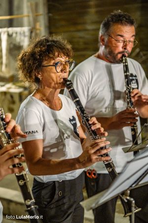 Concerto del gruppo musicale "Mario Tiberini" a Mestieri e Mercanti a San Lorenzo in Campo – foto Lula Merlo