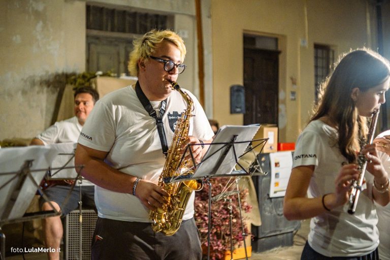 Concerto del gruppo musicale "Mario Tiberini" a Mestieri e Mercanti a San Lorenzo in Campo – foto Lula Merlo