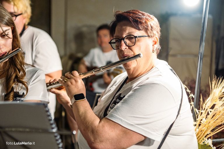 Concerto del gruppo musicale "Mario Tiberini" a Mestieri e Mercanti a San Lorenzo in Campo – foto Lula Merlo