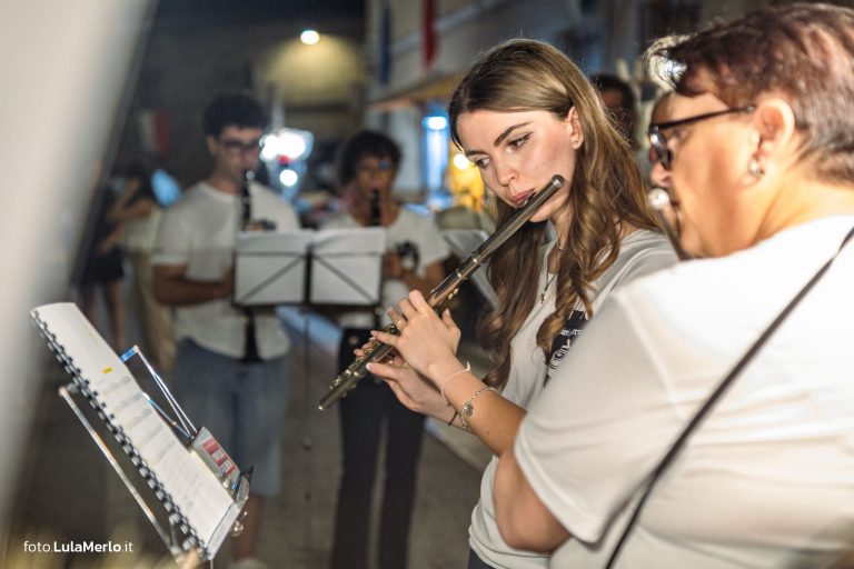 Concerto del gruppo musicale "Mario Tiberini" a Mestieri e Mercanti a San Lorenzo in Campo – foto Lula Merlo