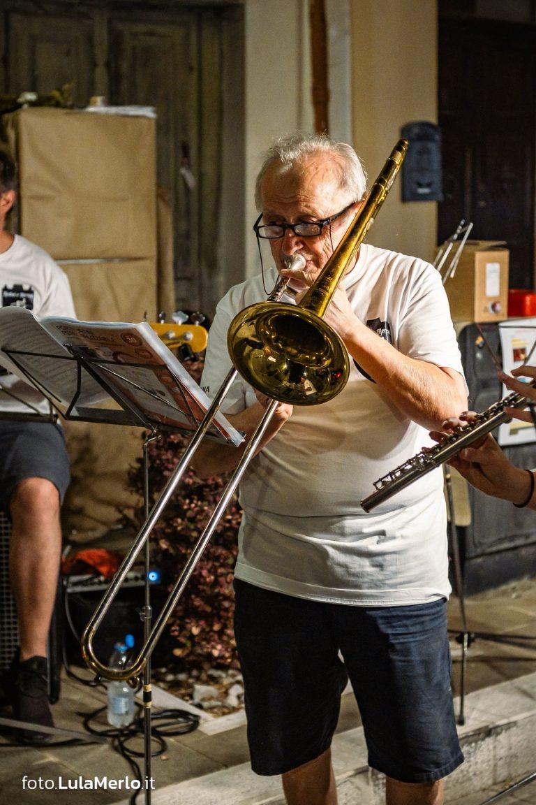 Concerto del gruppo musicale "Mario Tiberini" a Mestieri e Mercanti a San Lorenzo in Campo – foto Lula Merlo