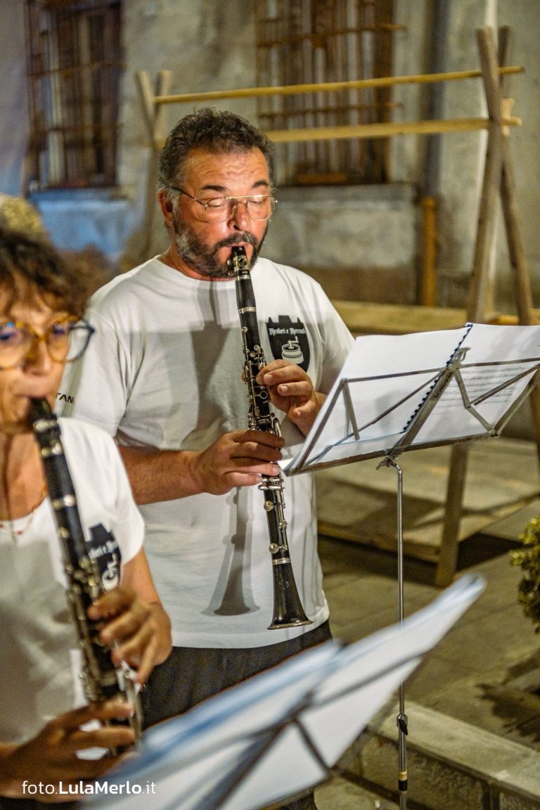 Concerto del gruppo musicale "Mario Tiberini" a Mestieri e Mercanti a San Lorenzo in Campo – foto Lula Merlo