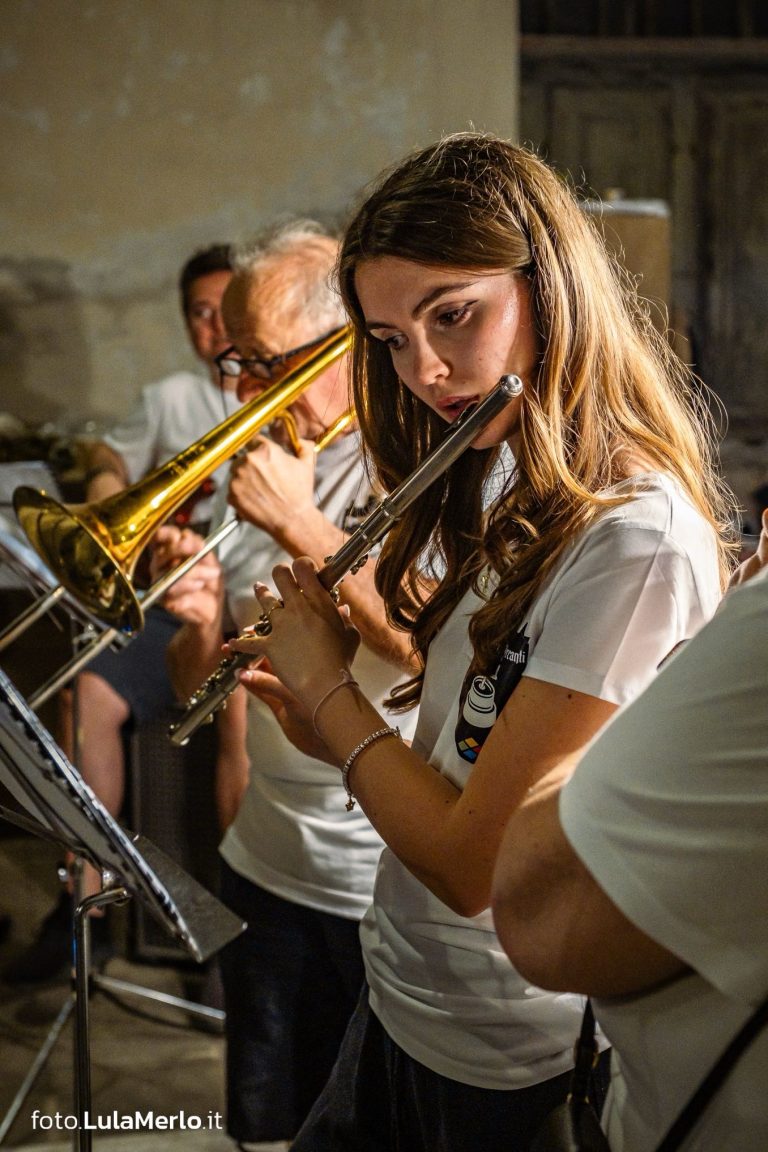 Concerto del gruppo musicale "Mario Tiberini" a Mestieri e Mercanti a San Lorenzo in Campo – foto Lula Merlo