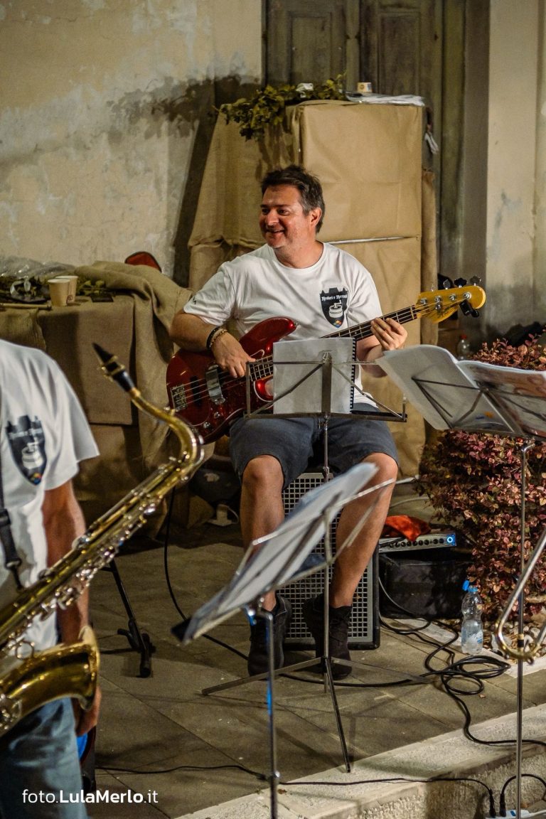 Concerto del gruppo musicale "Mario Tiberini" a Mestieri e Mercanti a San Lorenzo in Campo – foto Lula Merlo