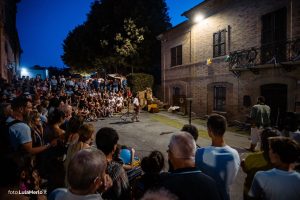 Spettacolo di falconeria de Le Ali della Terra a Mestieri e Mercanti – foto Lula Merlo