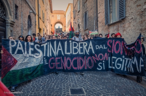 Manifestazione Pro-Palestina a Urbino